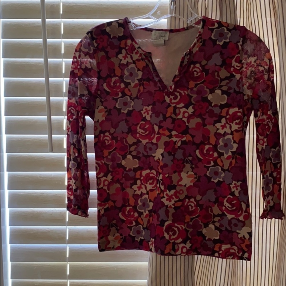 FloralMesh top with taupe lining size petite s